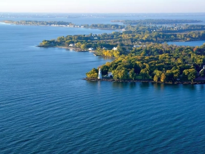 Roof Maxx Truck in Elyria Ohio